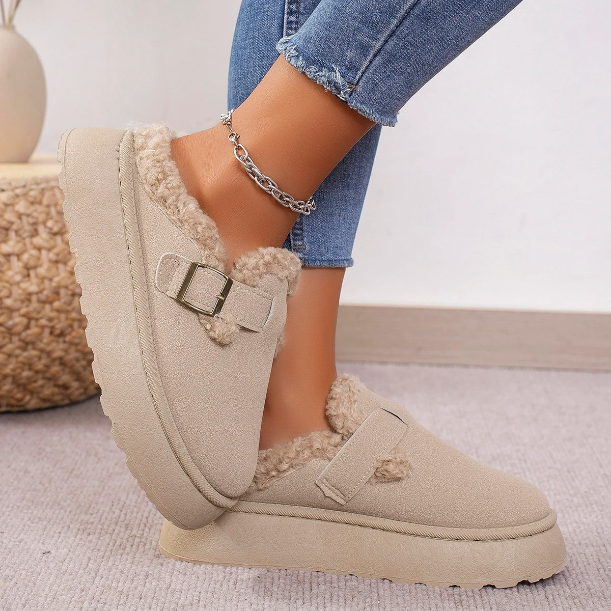 Fjora - Cozy Slippers
