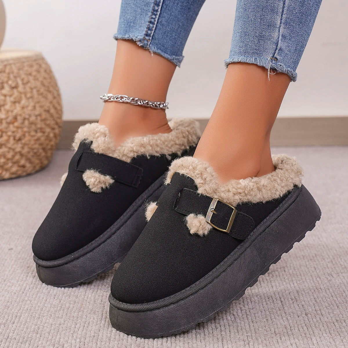 Fjora - Cozy Slippers